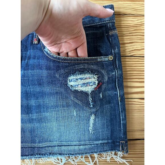 NWOT Abercrombie and Fitch Distressed Dark Wash Zip Button Denim Mini Skirt 10 - Picture 8 of 10